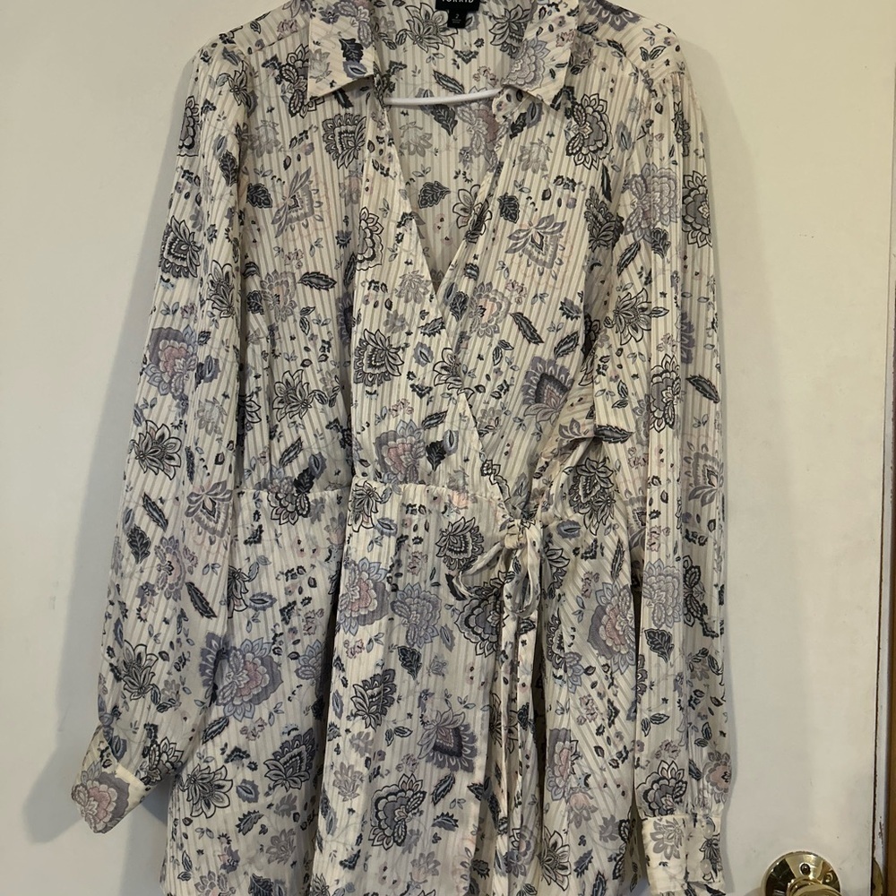 Torrid faux wrap blouse women's size 2X floral whimsical cottage career